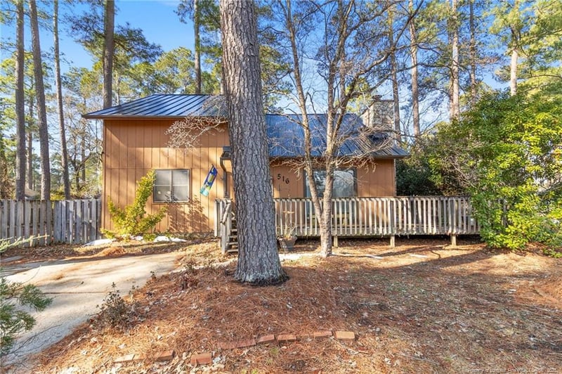 516 Tradewinds Dr, Fayetteville, NC 28314