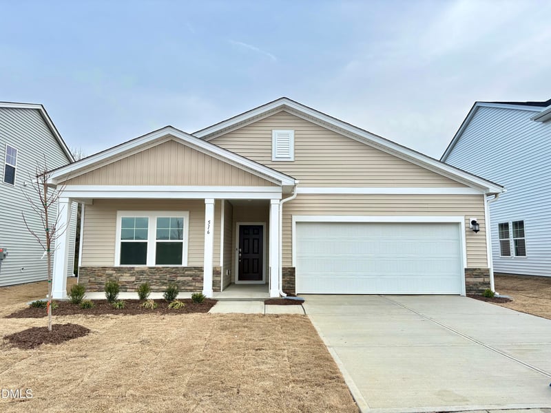 516 Venetian Dr, Sanford, NC 27332