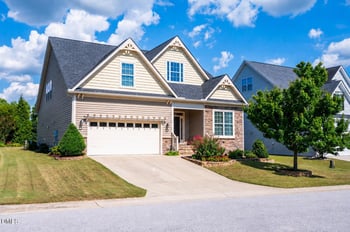 516 Walker Ranch Dr, Fuquay Varina, NC 27526