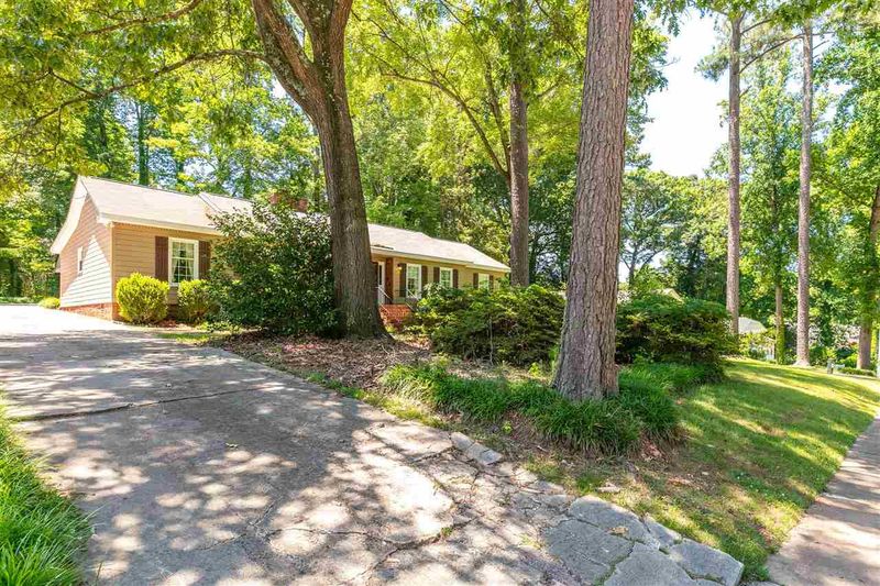 516 Westbrook Dr, Raleigh, NC 27615