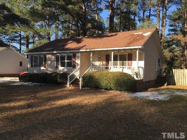 516 Willow Dr, Clayton, NC 27520