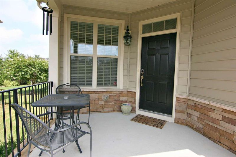 516 Willow Thicket Ct, Cary, NC 27519