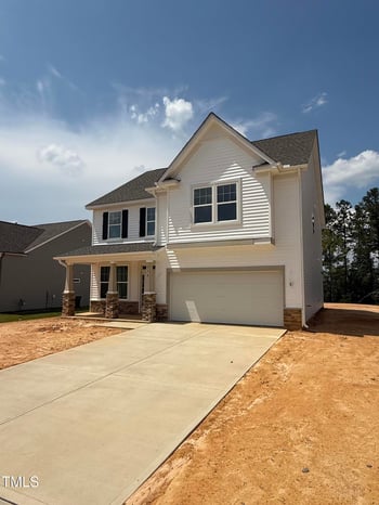 516 Winding Creek Dr, Lillington, NC 27546