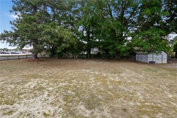 5164 Double Oaks Dr, Fayetteville, NC 28306