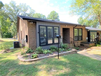 517 Apple Ln, Sanford, NC 27330