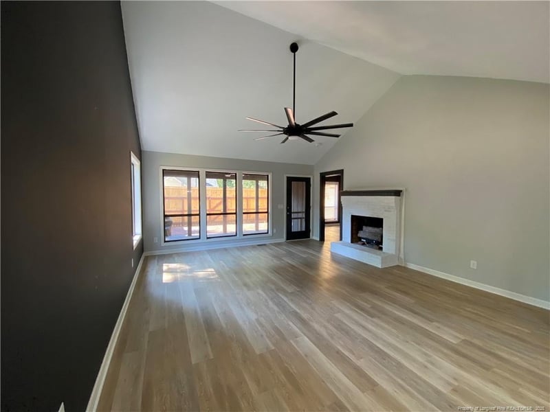 517 Apple Ln, Sanford, NC 27330