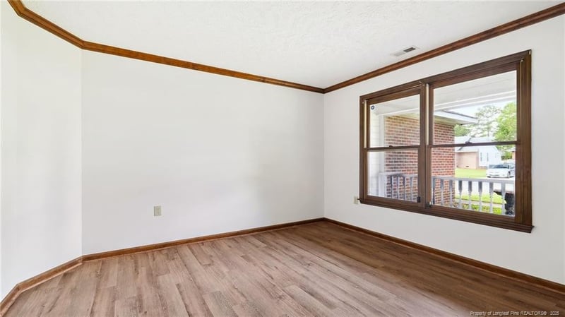 517 Blackbird Rd, Fayetteville, NC 28314