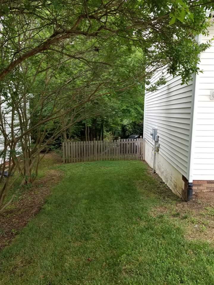 517 S Coalport Dr, Apex, NC 27502