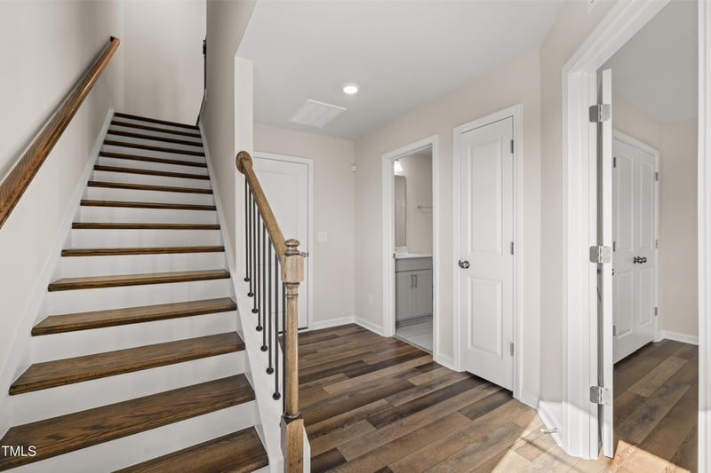 517 Deercroft Dr, Apex, NC 27539