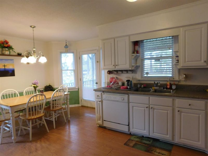 517 Derby Pl, Zebulon, NC 27597
