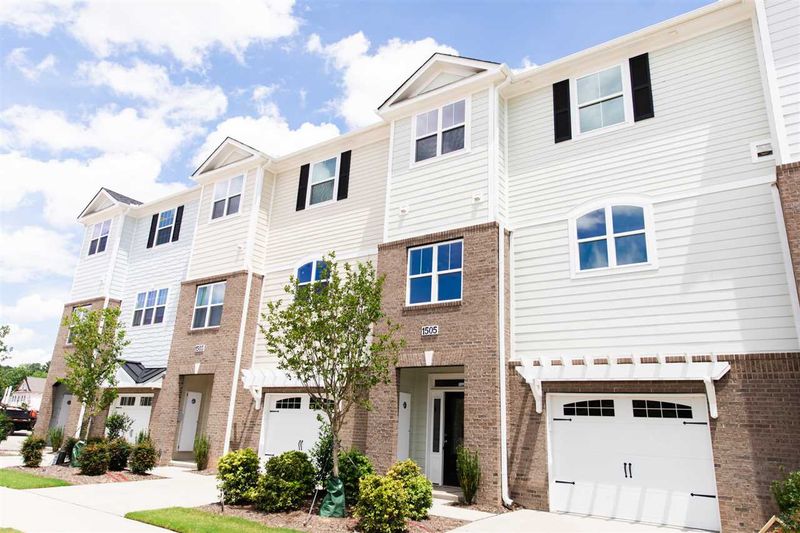 517 Gathering Park Cir #17, Cary, NC 27519