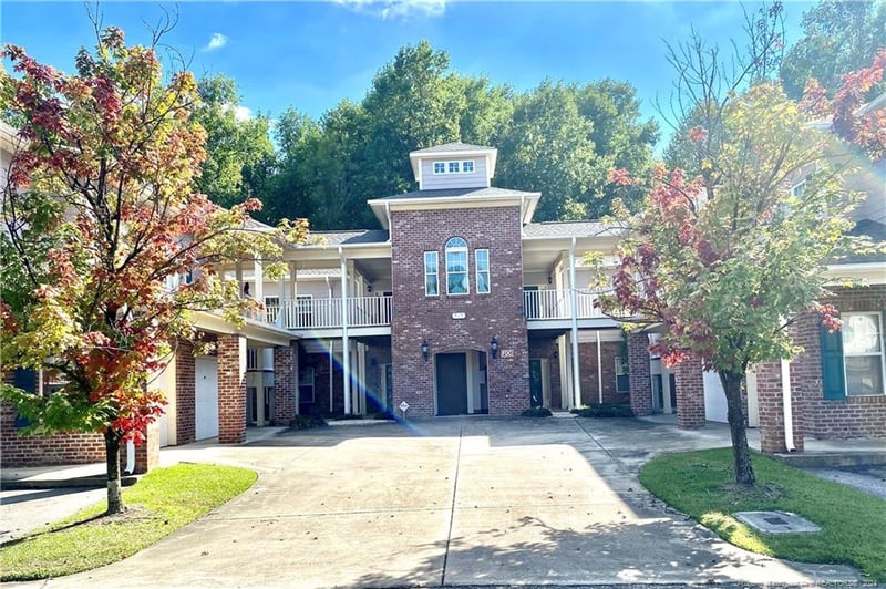 517 Lionshead Rd #10, Fayetteville, NC 28311