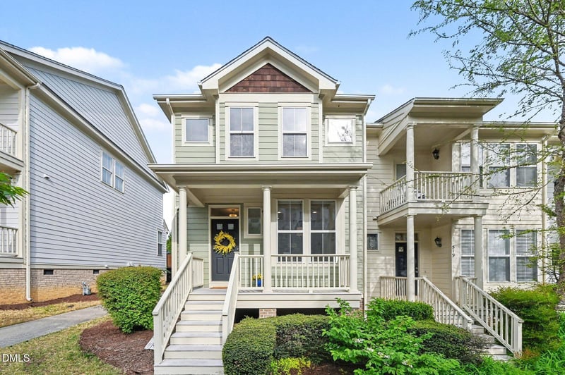 517 Village Loop Dr, Apex, NC 27502