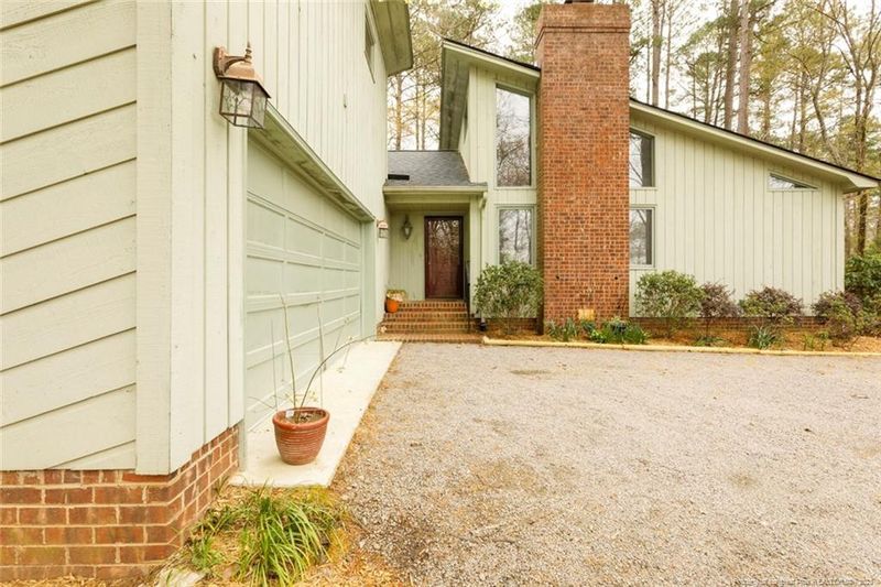 5171 Meadowlark Trl, Sanford, NC 27332