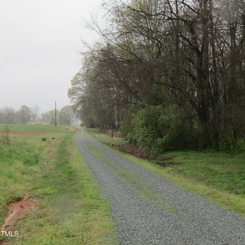 5171 Starmount Rd, Liberty, NC 27298
