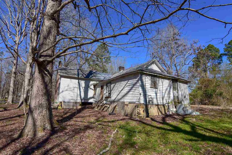 5175 Hurdle Mills Rd, Roxboro, NC 27574