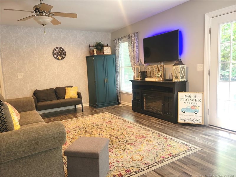 5178 Goldfinch Turn, Sanford, NC 27332