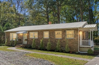 518 Buttonwood Dr, Hillsborough, NC 27278