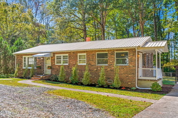 518 Buttonwood Dr, Hillsborough, NC 27278