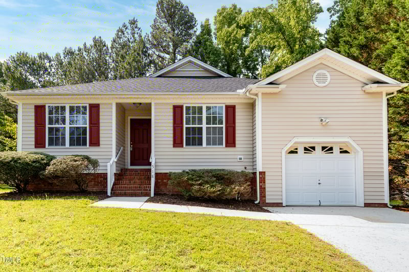 518 Coalport Dr, Apex, NC 27502