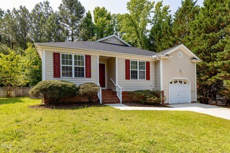 518 Coalport Dr, Apex, NC 27502
