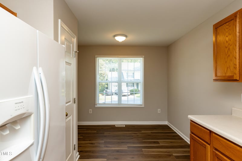 518 Coalport Dr, Apex, NC 27502