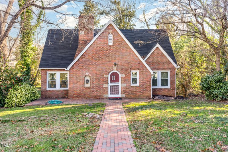 518 Dixie Trl, Raleigh, NC 27607