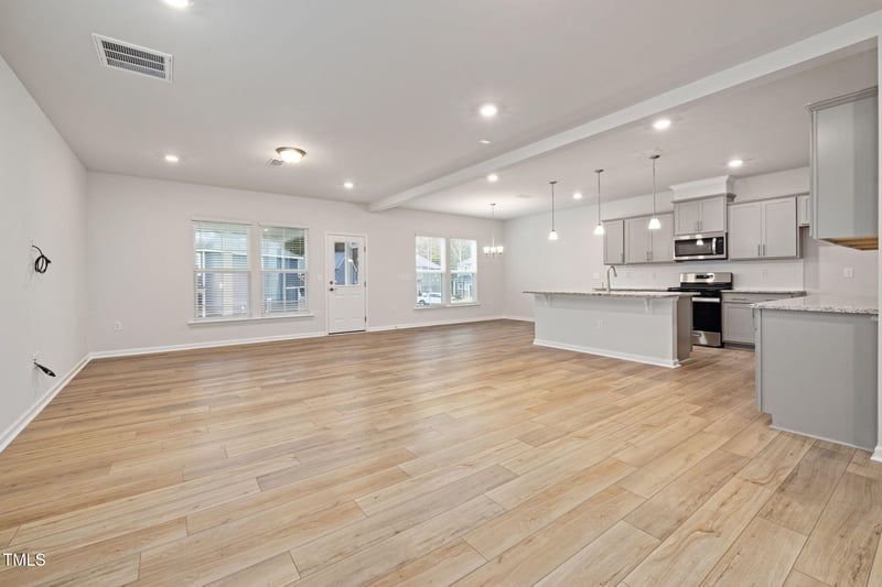 518 Donnegal Farm Dr, Fuquay Varina, NC 27526