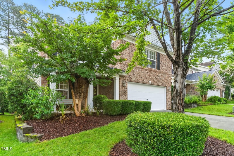 518 Emerald Downs Rd, Cary, NC 27519