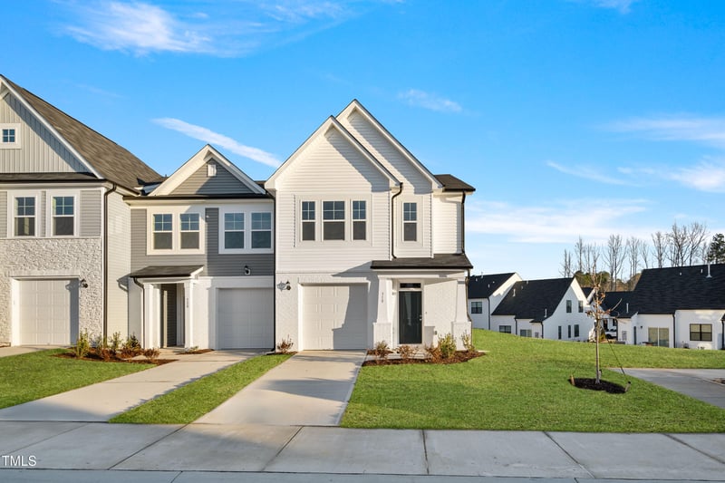 518 Eversden Dr, Zebulon, NC 27597