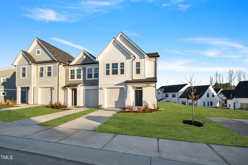 518 Eversden Dr, Zebulon, NC 27597