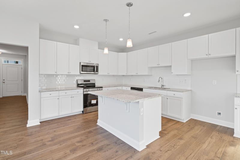 518 Eversden Dr, Zebulon, NC 27597