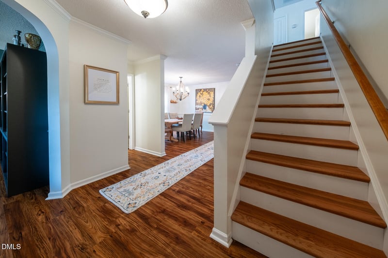 518 Farm House Ln, Durham, NC 27703
