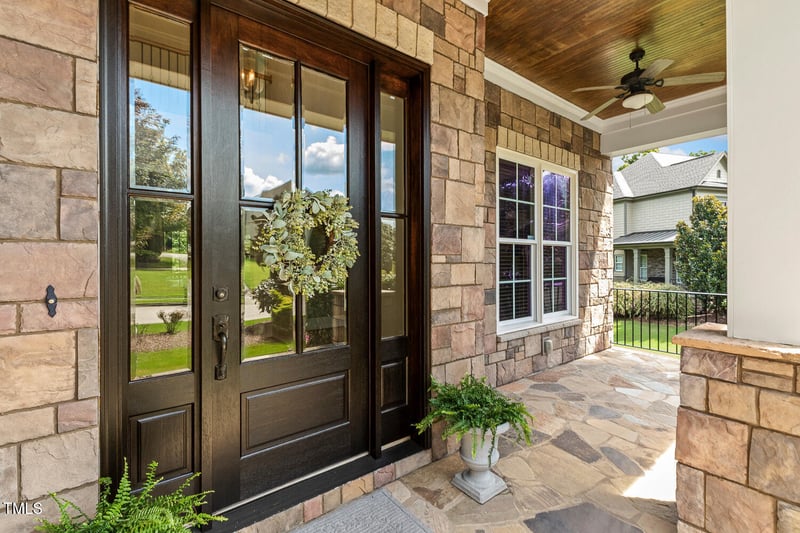 518 Foxdale Ridge Dr, Cary, NC 27519