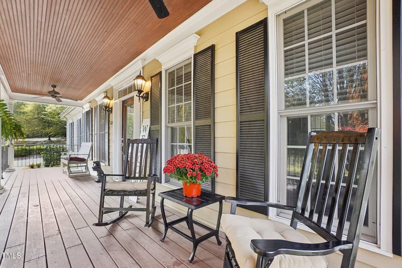 518 Grant Forest Ln, Cary, NC 27519