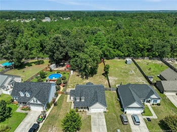 518 Hammond Farms Rd, Hope Mills, NC 28348