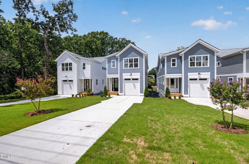 518 Heather Dr, Raleigh, NC 27606