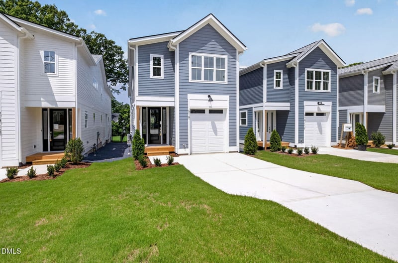 518 Heather Dr, Raleigh, NC 27606