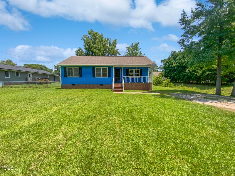 518 W Horne St, Clayton, NC 27520