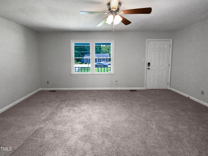 518 W Horne St, Clayton, NC 27520