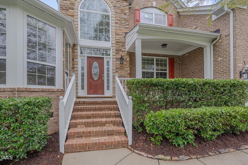 518 Panthers Run Dr, Durham, NC 27713