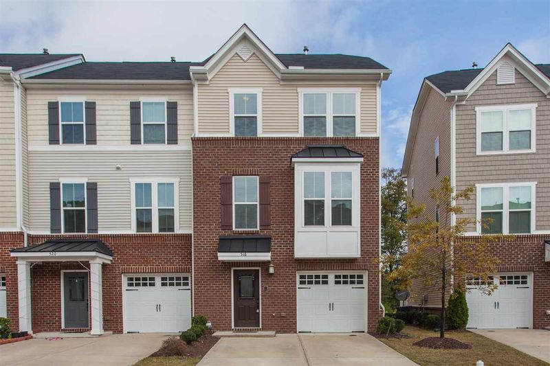 518 Pemberwich Pl, Cary, NC 27519