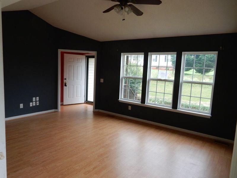 518 N Second St, Mebane, NC 27302