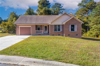 5180 Sunfish Ct, Fayetteville, NC 28303