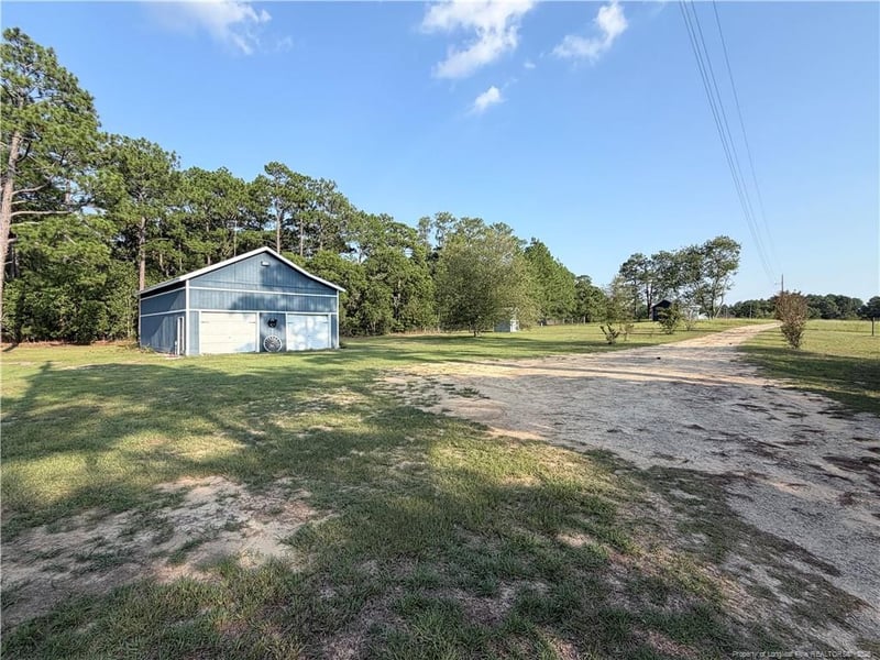 5181 Fame Ln, Fayetteville, NC 28306