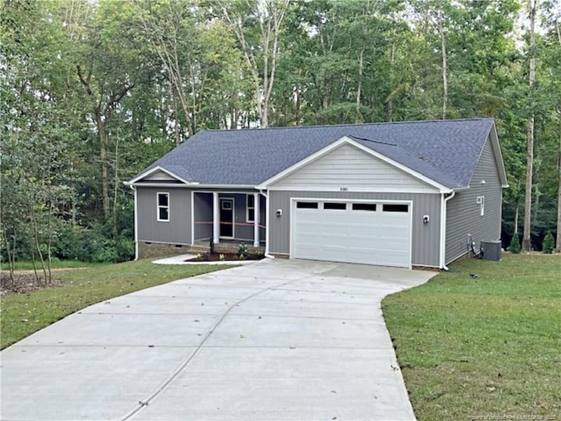 5181 Goldfinch Turn, Sanford, NC 27332