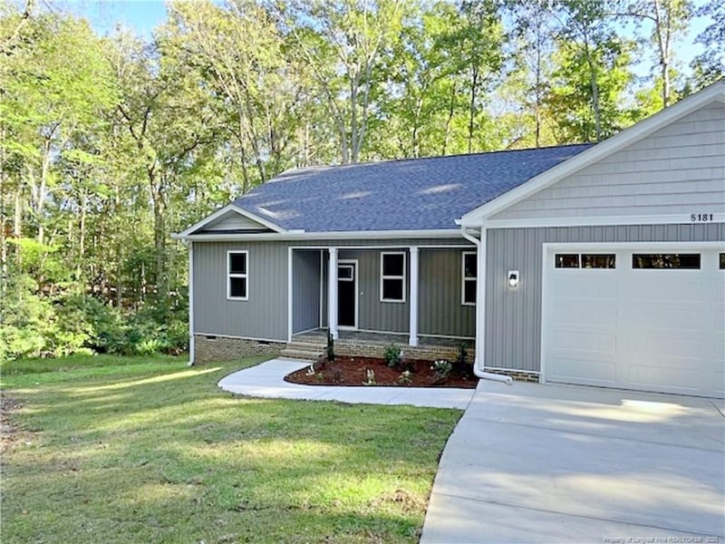 5181 Goldfinch Turn, Sanford, NC 27332