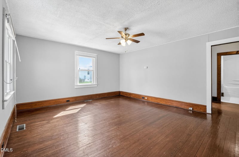 5182 Carolina 56 , Franklinton, NC 27525