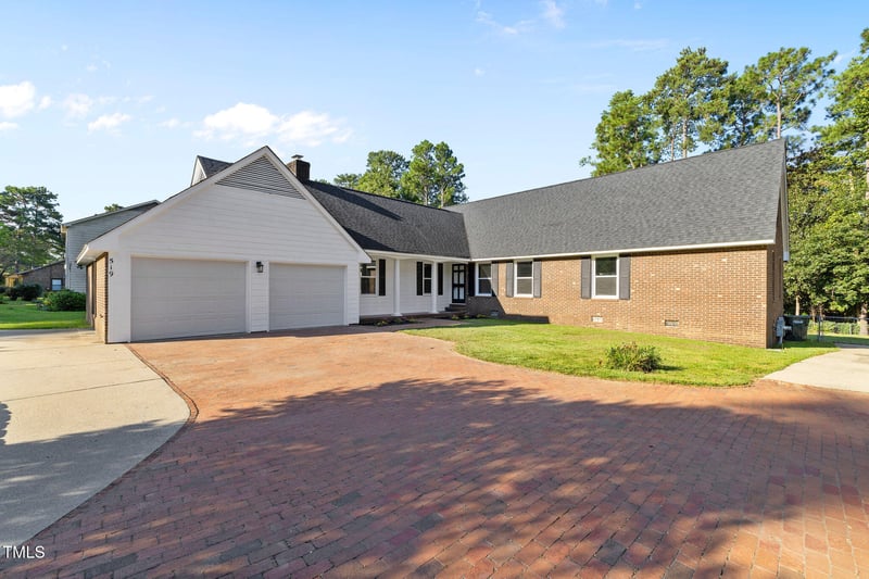 519 Bloomfield Dr, Fayetteville, NC 28311