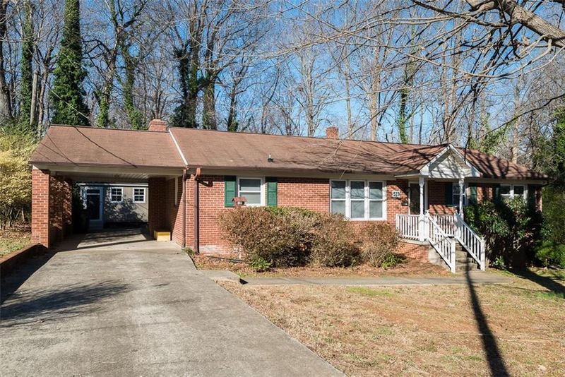 519 N Carr St N, Mebane, NC 27302